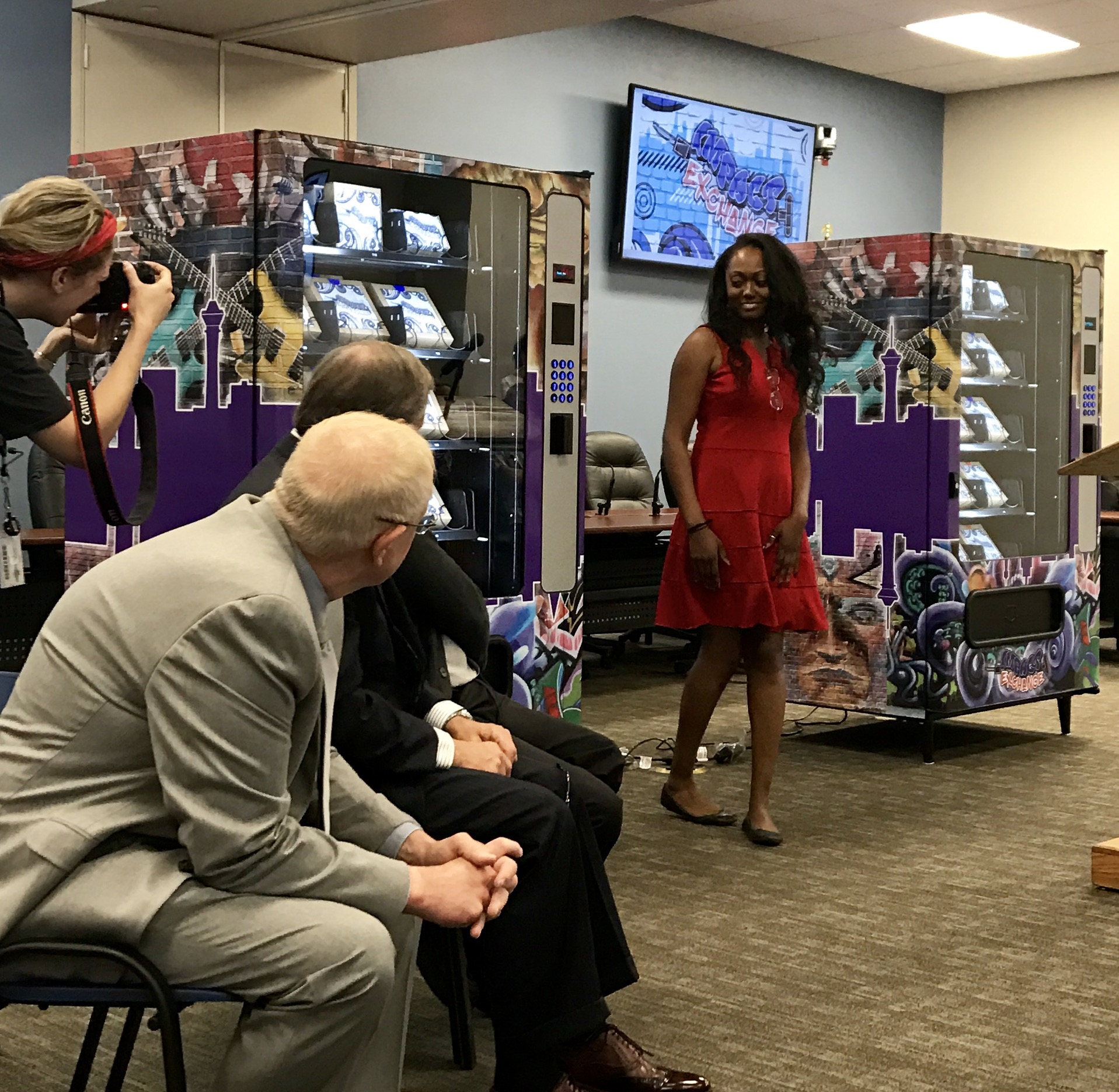 Vegas Syringe Vending Machines May Protect Drug Users ATTN